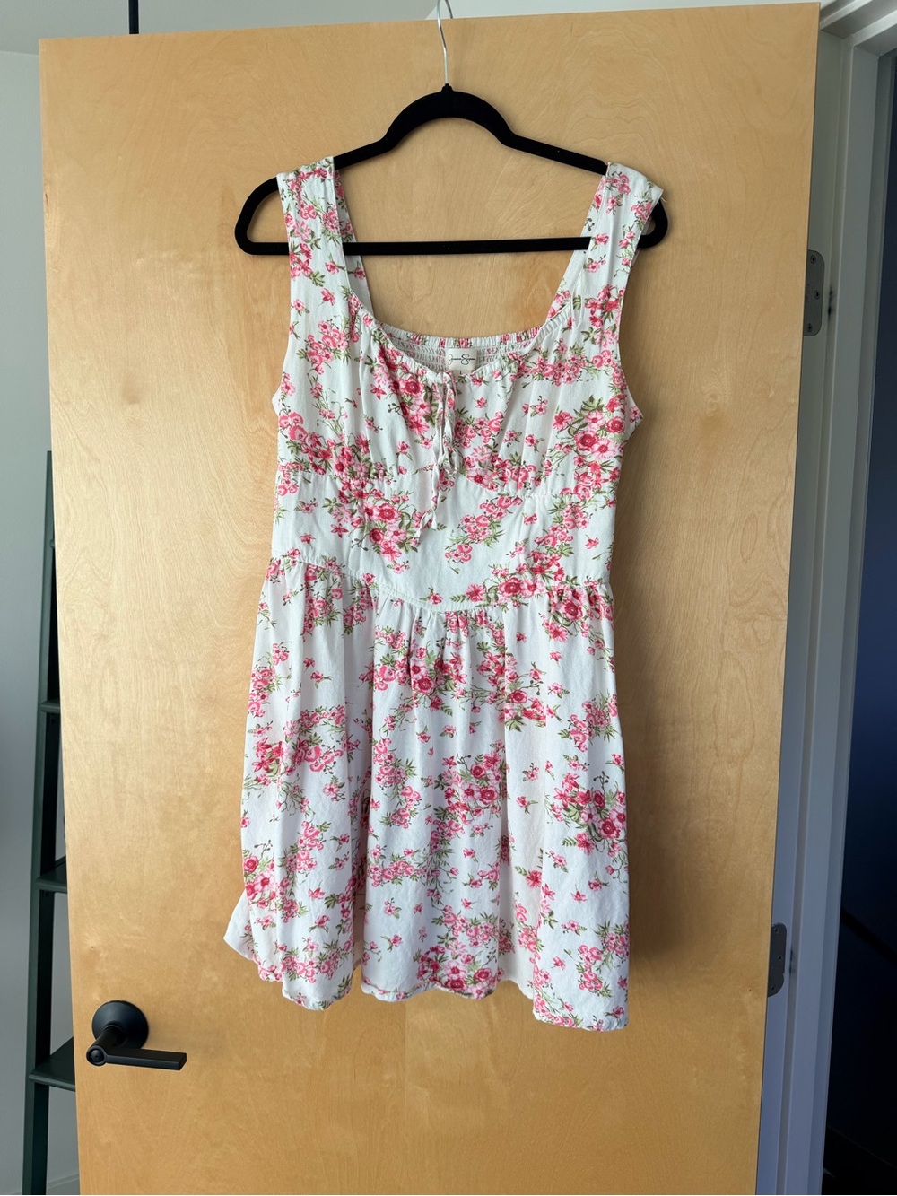 Jessica Simpson White Dress with Pink Floral Print